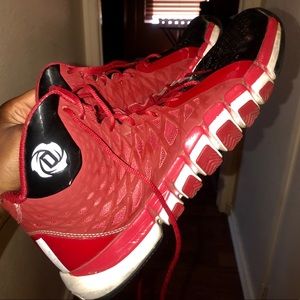 D Rose Adidas Men’s Basketball Shoes